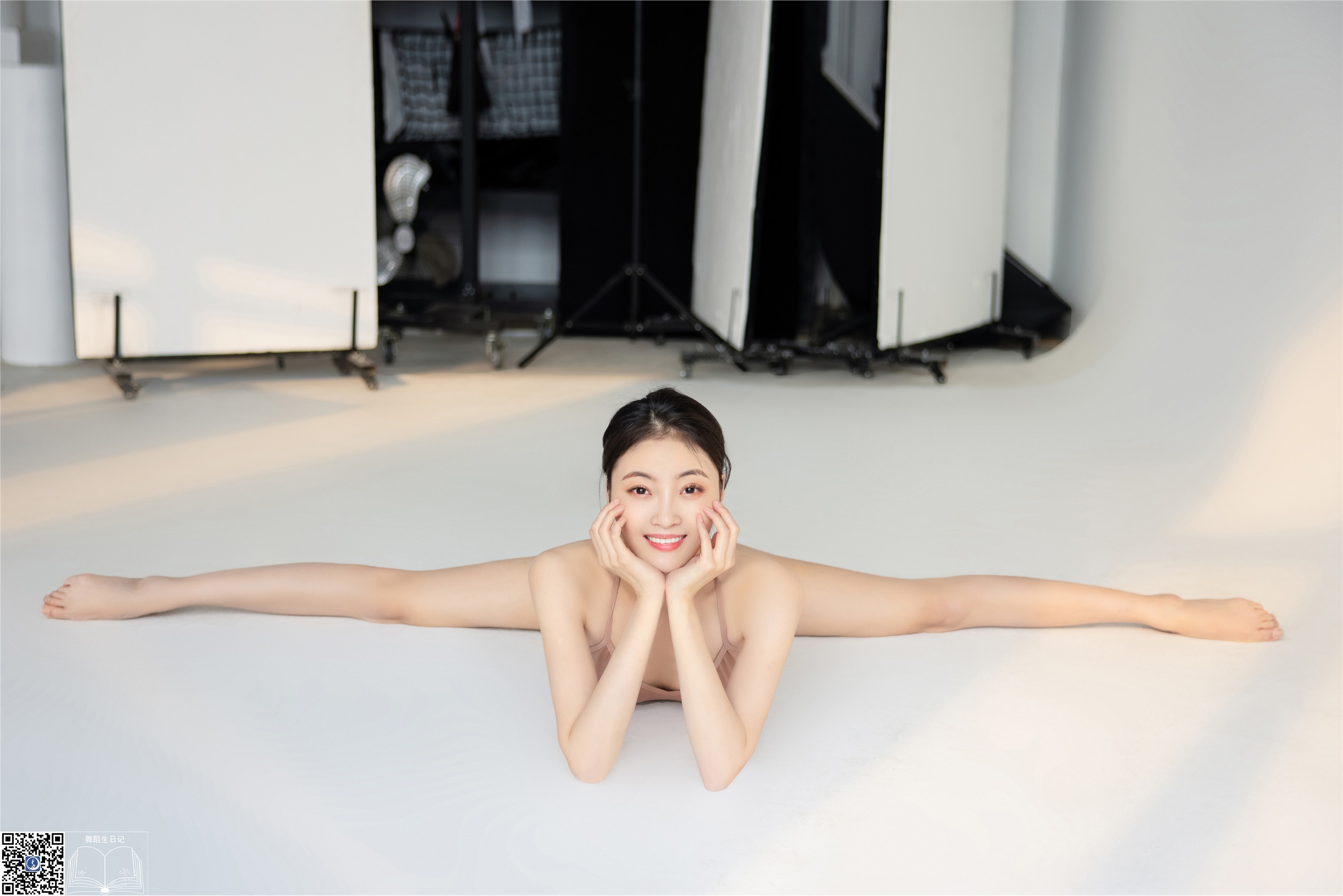 GALLI嘉丽 舞蹈生日记 001 - 毛毛